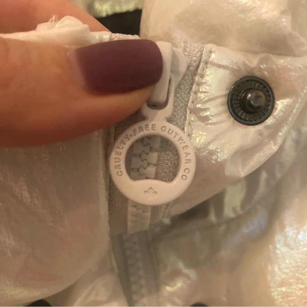Noize Puffer Aurora opal iridescent puffer vest | Sz M - Picture 12 of 16
